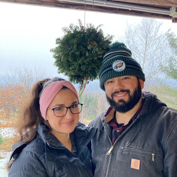 Meet your Posher, Megan - Picture 4 of 5